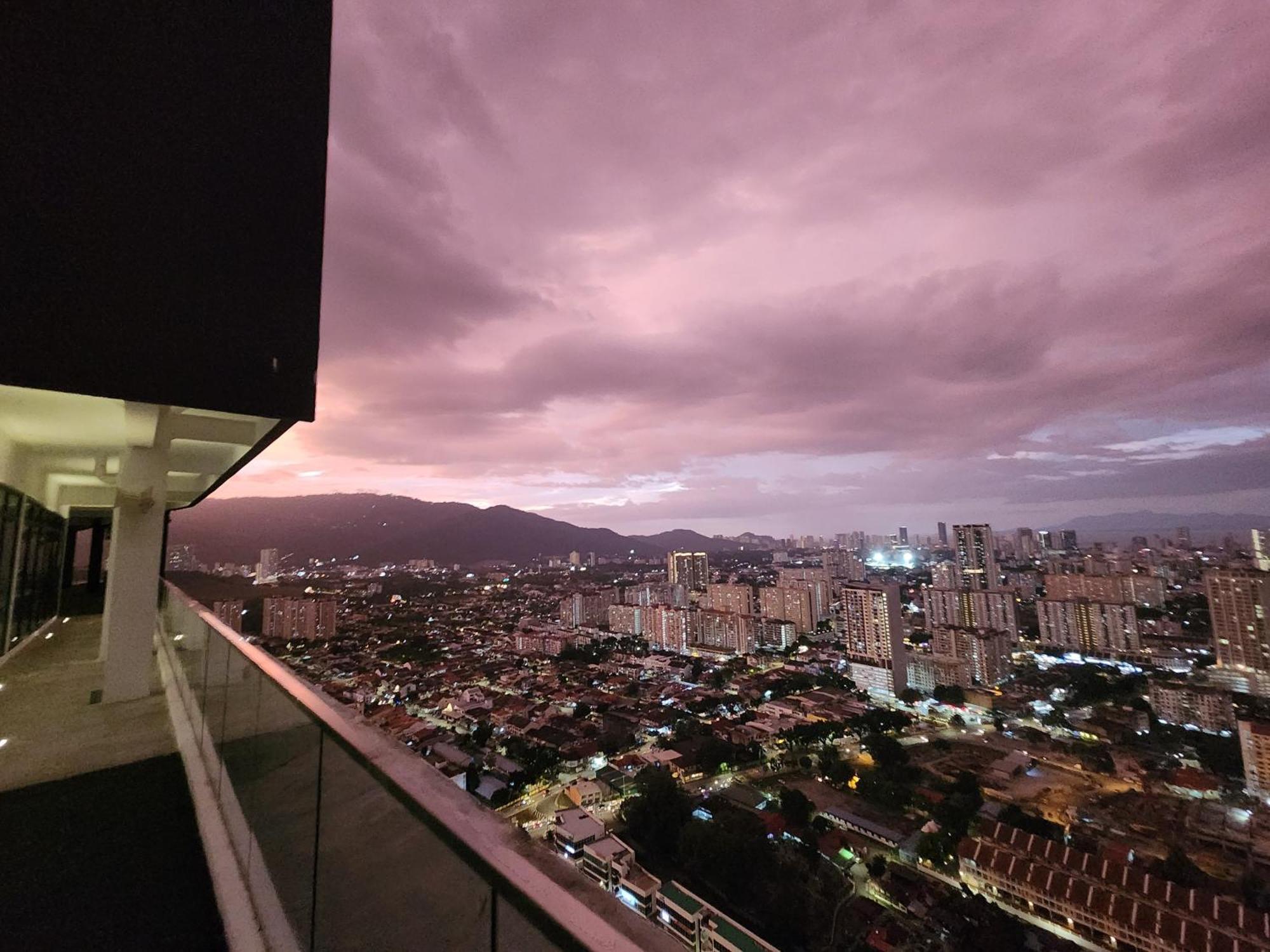Urban Suites - Penang Jelutong Exterior foto