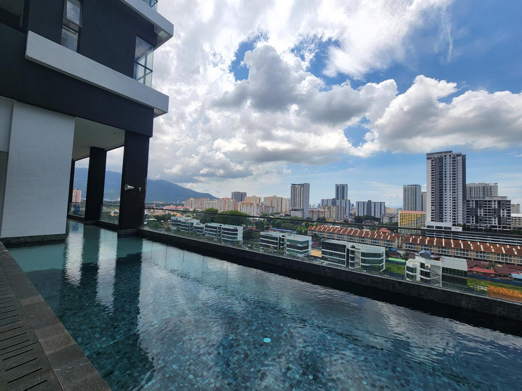 Urban Suites - Penang Jelutong Exterior foto
